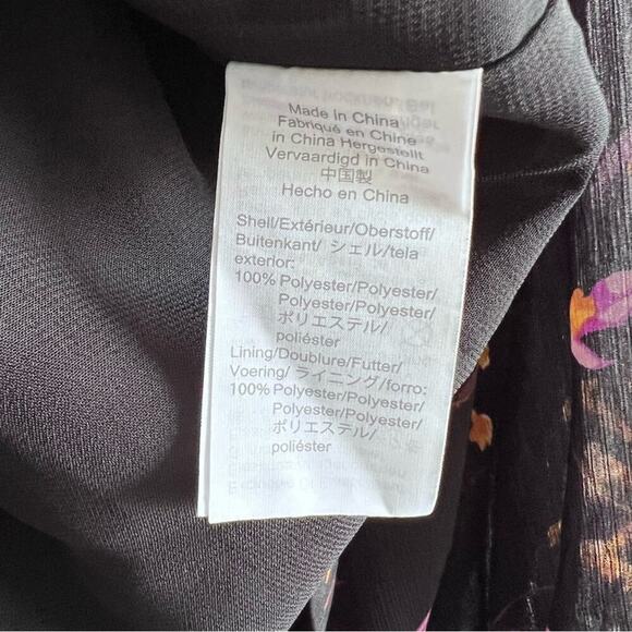 Madewell Georgette Ruffle-Collar Smocked Top in Falling Freesias - Picture 12 of 13